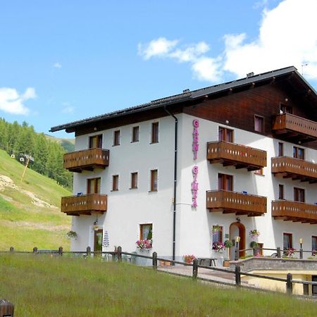 Hotel Garni Gimea à Livigno Extérieur photo